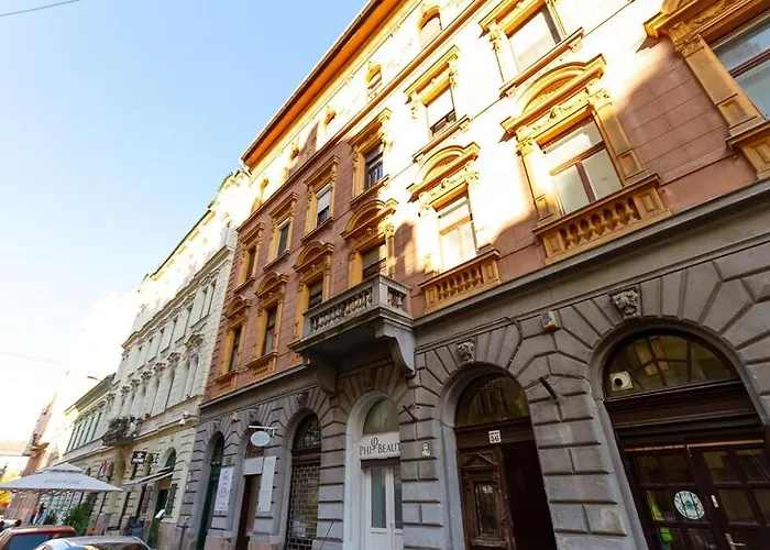 2bdr Danube Side Oasis In A Pedestrial Street By Nw Apartmán Budapešť
